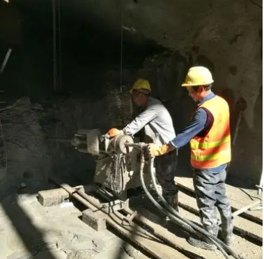 东山水下抗分散灌浆料特点 水下不分散注浆料介绍